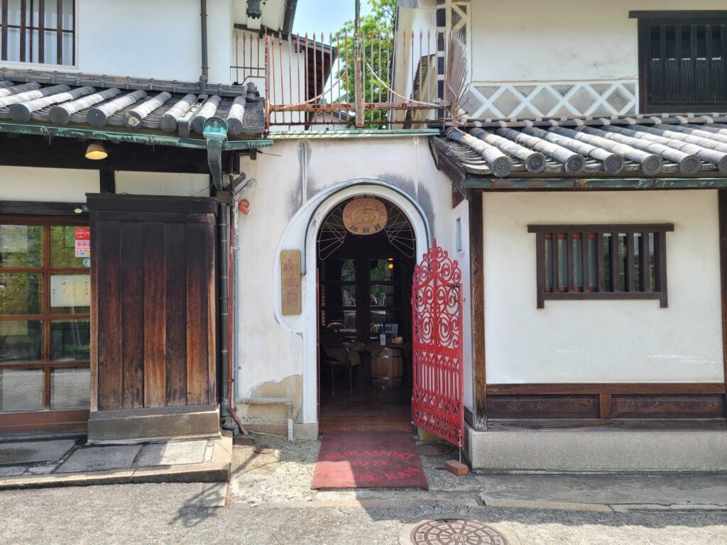 『倉敷珈琲館』の入口